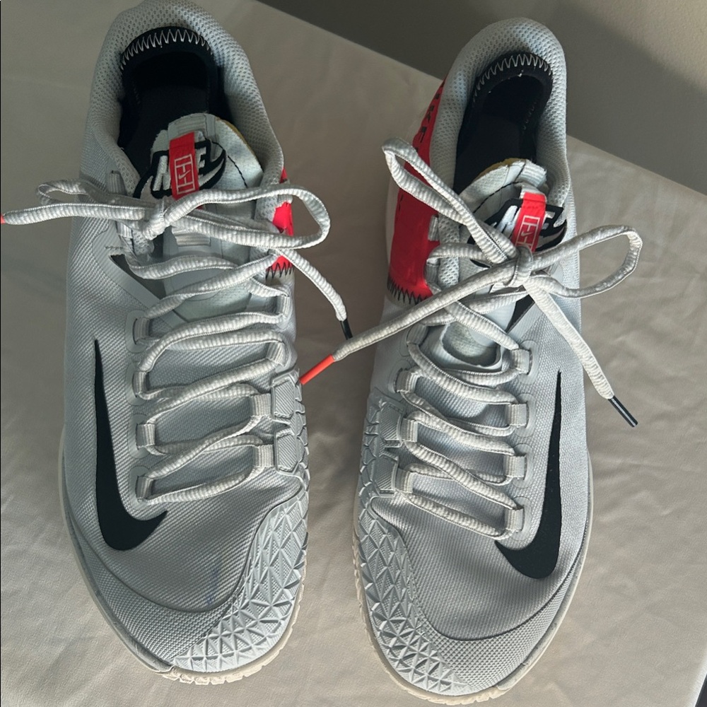 Nike White and Red Court Sneakers